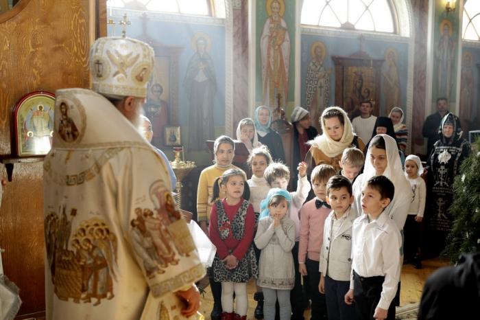 Детский хор в монастыре