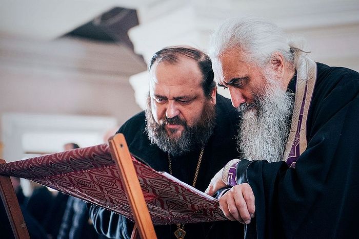 Духовник и Духовный отец